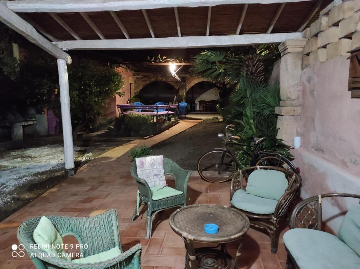 ריולה סארדו Agriturismo Il Melograno מראה חיצוני תמונה