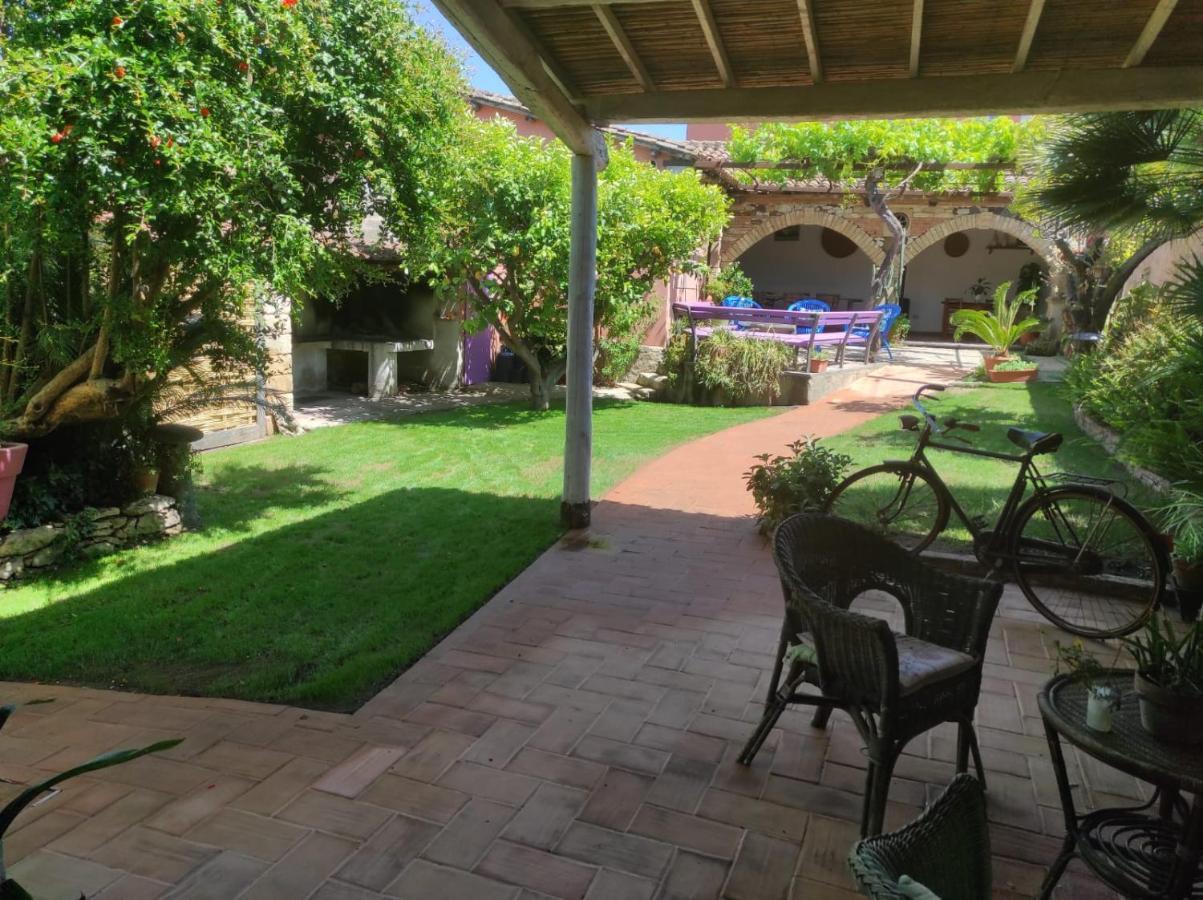 ריולה סארדו Agriturismo Il Melograno מראה חיצוני תמונה